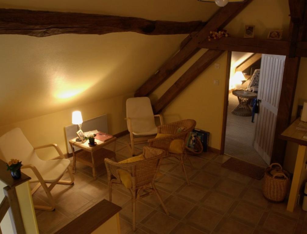 Le Clos De Chatres Oisly Ruang foto